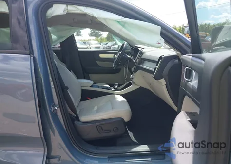 2020 Volvo Xc40 T5 Momentum from USA, damaged, VIN YV4162UK8L2248674